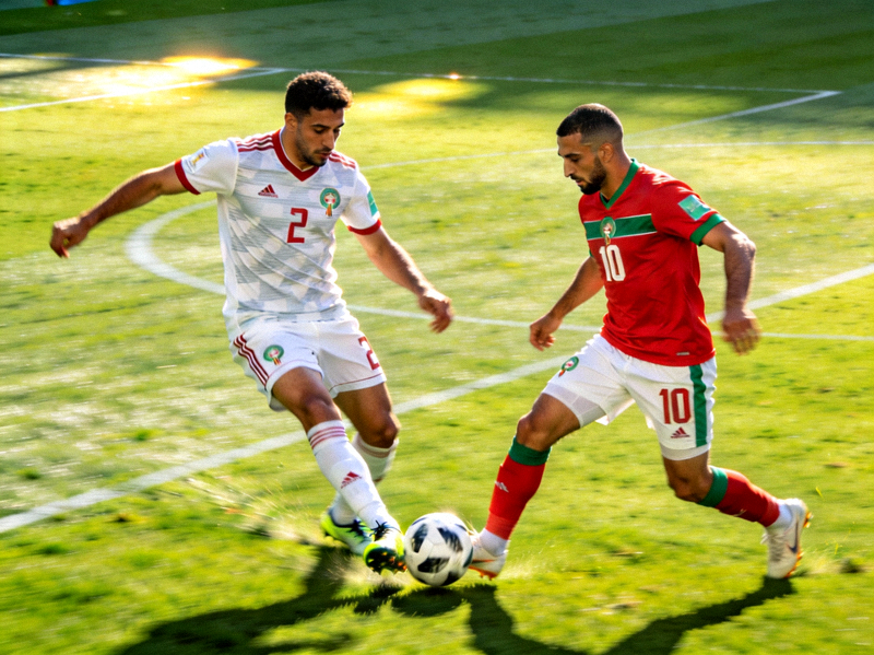 摩洛哥队阿什拉夫、齐耶赫等球星在训练中展现精湛技术