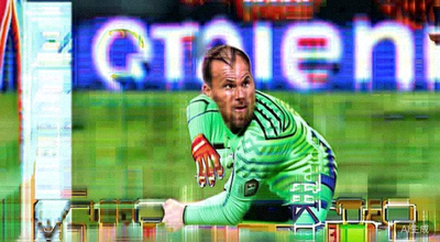 2026世界杯十六强赛英格兰对阵西班牙点球大战的紧张时刻，守门员准备扑救