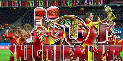 西班牙国家男子足球队在欧国联决赛中捧杯，球员们欢欣鼓舞的胜利时刻